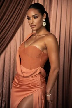 Caramel Kristiana Slit Dress -Lady Clothing Store HOLIDAY2022 PART1 7