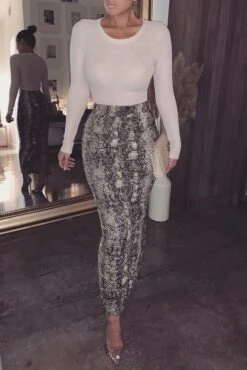 Snakeskin Halow Ruched Skirt -Lady Clothing Store ImagefromiOS 8