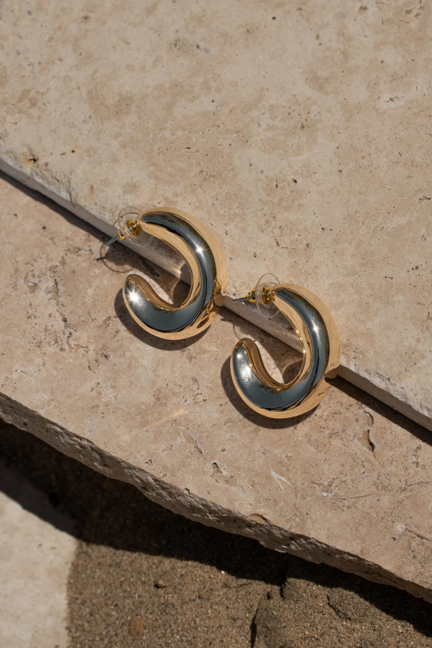 Gold Trace Earrings 5 Gold Trace Earrings - Image 3