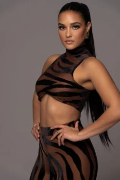 Pecan Never Phased Crop Top -Lady Clothing Store PRODUCT JAN252023 NEWARRIVALS 193