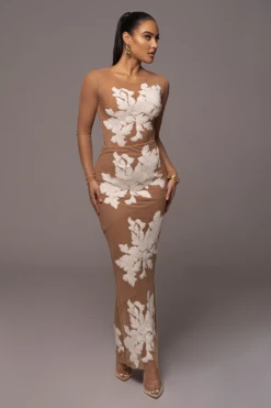 White Edena Embroidered Midi Skirt 28 White Edena Embroidered Midi Skirt -Lady Clothing Store PRODUCT JAN52023 VDAY 125