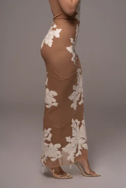 White Edena Embroidered Midi Skirt 31 White Edena Embroidered Midi Skirt -Lady Clothing Store PRODUCT JAN52023 VDAY 130