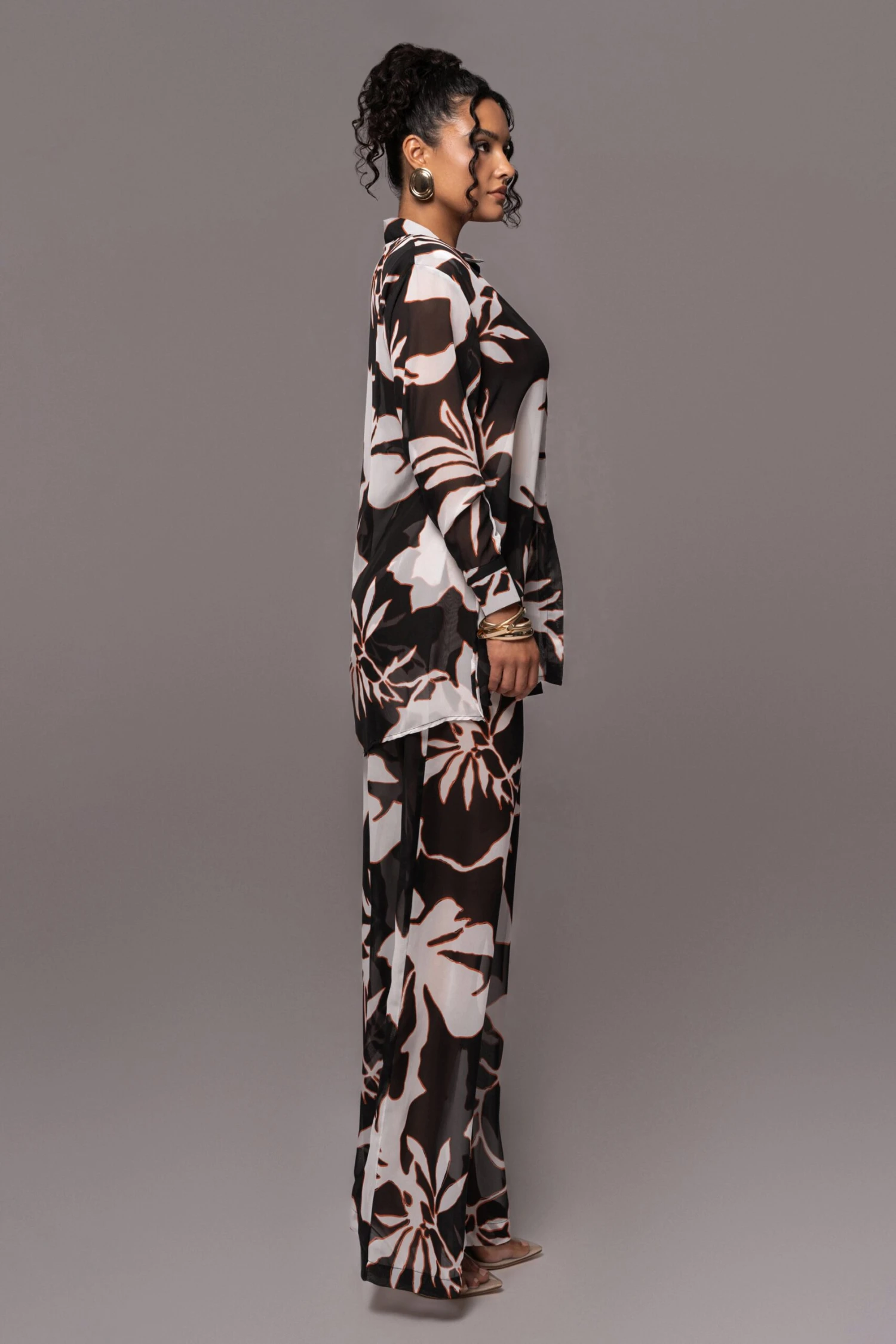 Ivory Floral Between Us Printed Button Up 11 Ivory Floral Between Us Printed Button Up - Image 9