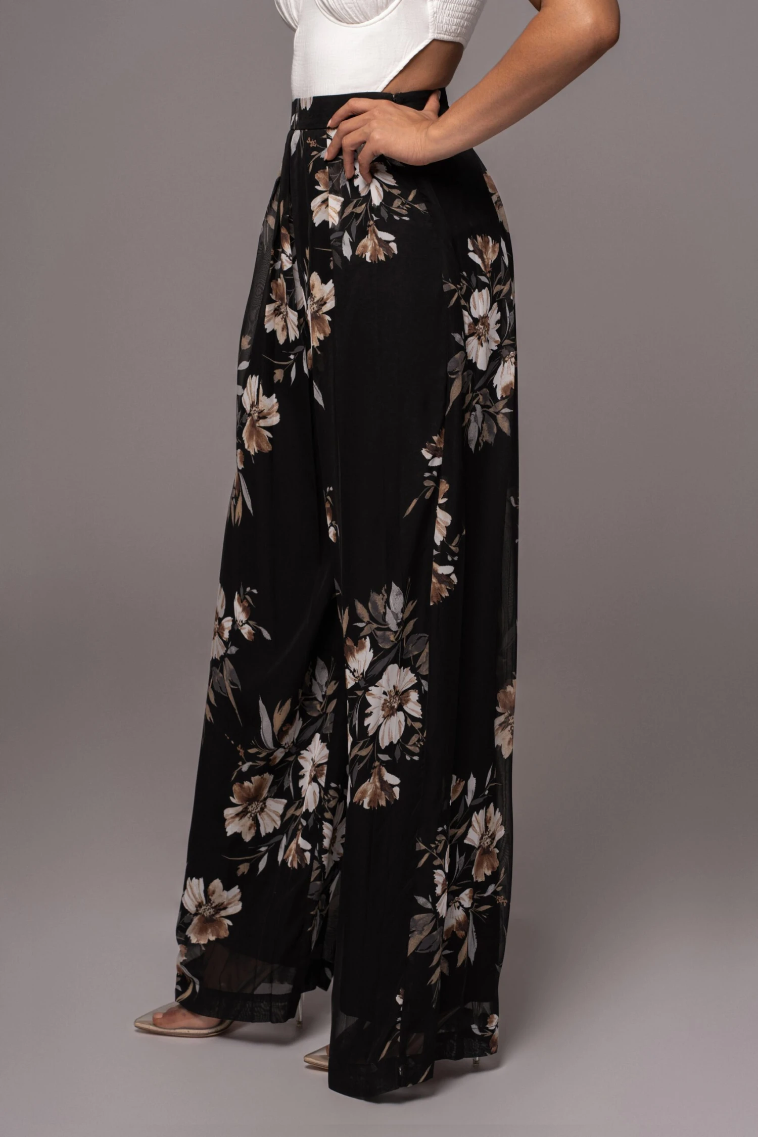 Grey Floral Josette Wide-Leg Pleated Pants 9 Grey Floral Josette Wide-Leg Pleated Pants - Image 7
