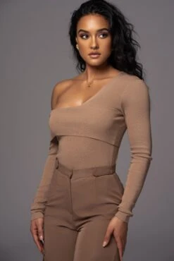 Beige Eve Off The Shoulder Top 11 Beige Eve Off The Shoulder Top -Lady Clothing Store PRODUCT JUN82023 ASAP 5