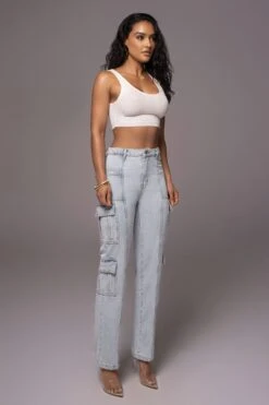 Light Wash Denim Undercover Cargo Jeans 18 Light Wash Denim Undercover Cargo Jeans -Lady Clothing Store PRODUCT JUNE82023 NEWARRIVALS 100