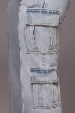Light Wash Denim Undercover Cargo Jeans 17 Light Wash Denim Undercover Cargo Jeans -Lady Clothing Store PRODUCT JUNE82023 NEWARRIVALS 106
