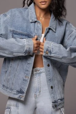 Medium Wash Denim Highlands Oversized Jacket -Lady Clothing Store PRODUCT JUNE82023 NEWARRIVALS 115