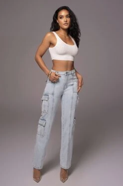 Light Wash Denim Undercover Cargo Jeans 16 Light Wash Denim Undercover Cargo Jeans -Lady Clothing Store PRODUCT JUNE82023 NEWARRIVALS 99