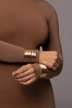 Pecan Lucia Mock Neck Midi Dress 15 Pecan Lucia Mock Neck Midi Dress -Lady Clothing Store PRODUCT NOV212022 DECDROP1 135