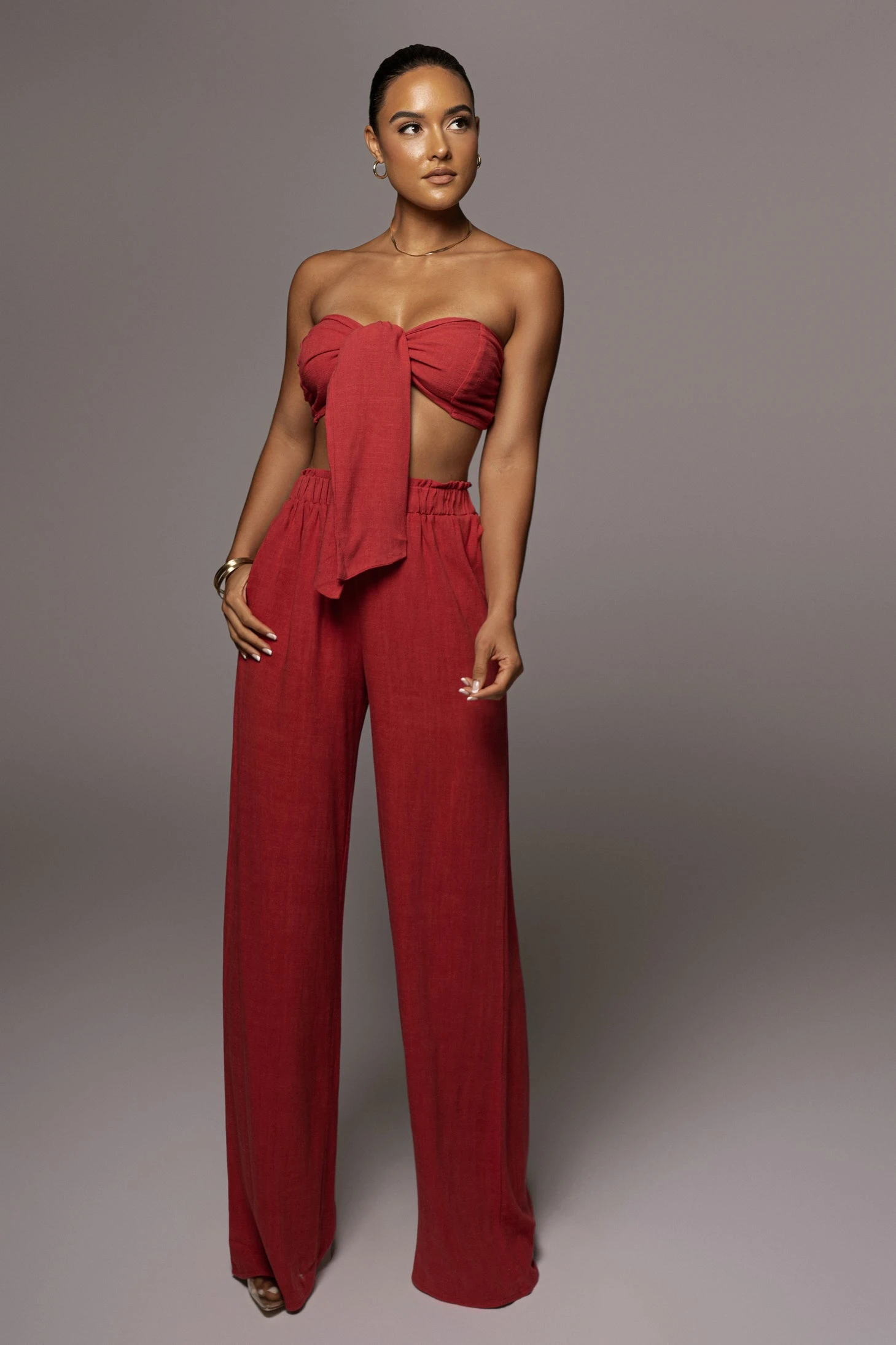 Red More Love Linen Set 5 Red More Love Linen Set - Image 3