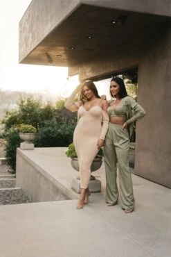 Olive Misty Button Up -Lady Clothing Store VDAY2022 3 616c6acd 3efc 4ede b0c4 96f44ef58362